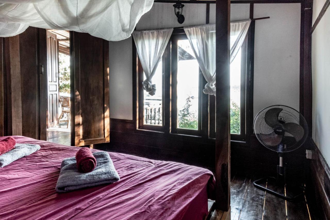 Pomelo Restaurant And Guesthouse - Fishermen & Tammarine Cottages Riverfront - Experience Nature, Culture And Adventure & Tailor-Made Tour Ban Khon Εξωτερικό φωτογραφία